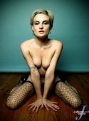 annika1_0222